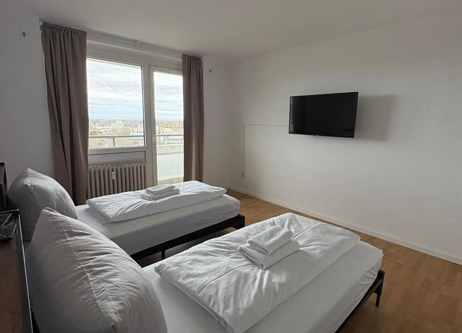 Monteurswohnung Ueber Den Daechern Der Stadt Ludwigshafen am Rhein Apartment