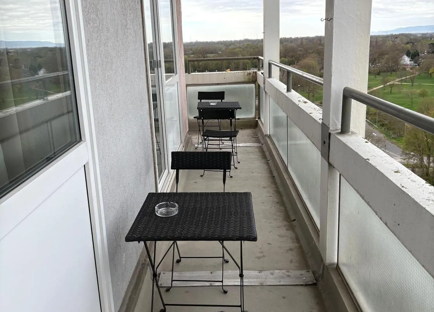 Apartment Monteurswohnung Ueber Den Daechern Der Stadt Ludwigshafen am Rhein
